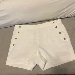 White w/ gold button detail Banana Republic Short